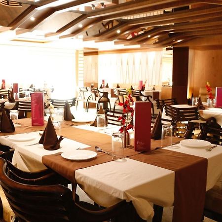 Hotel Shelter Gwalior Ngoại thất bức ảnh