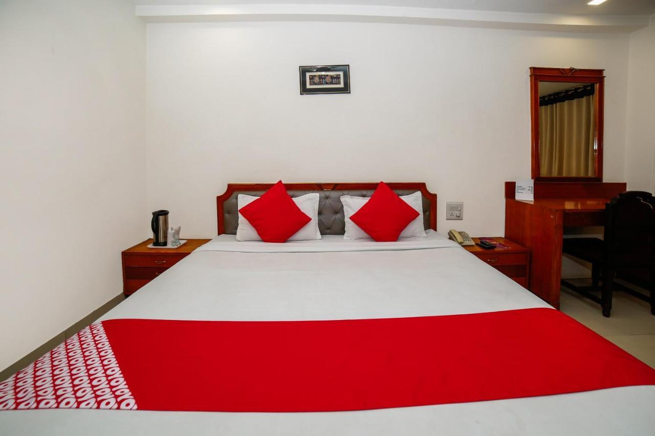 Hotel Shelter Gwalior Ngoại thất bức ảnh