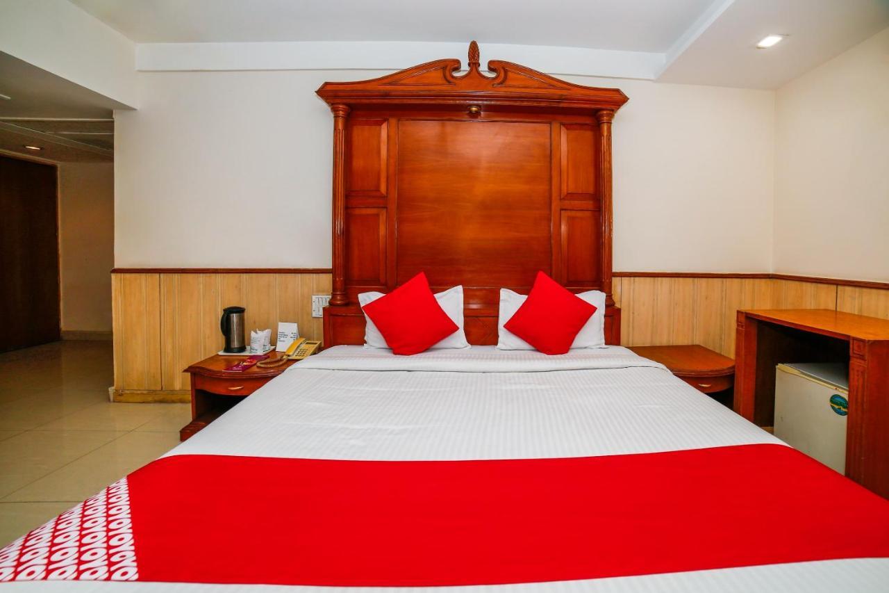 Hotel Shelter Gwalior Ngoại thất bức ảnh