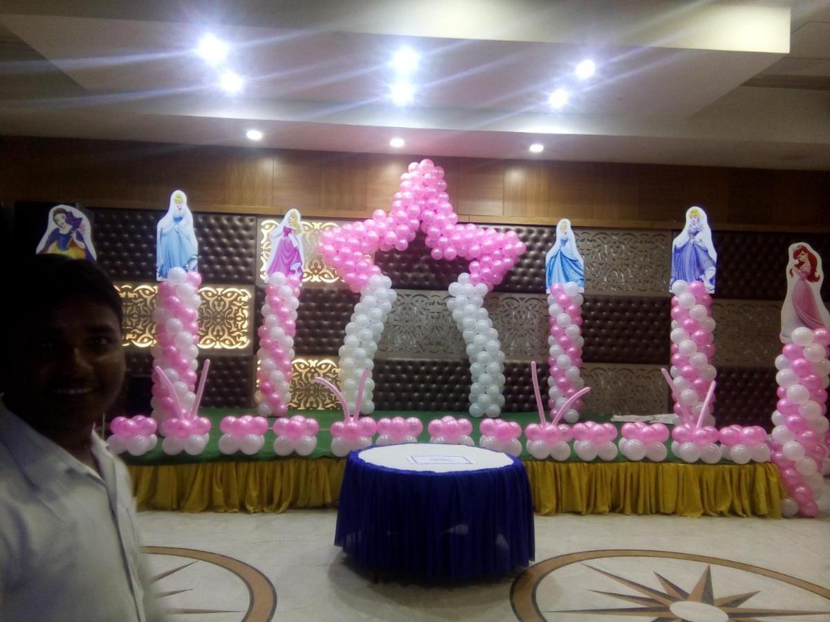 Hotel Shelter Gwalior Ngoại thất bức ảnh