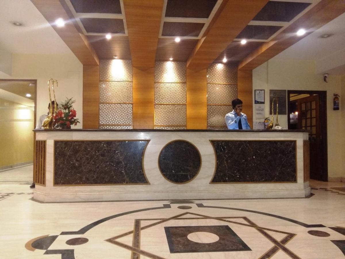 Hotel Shelter Gwalior Ngoại thất bức ảnh
