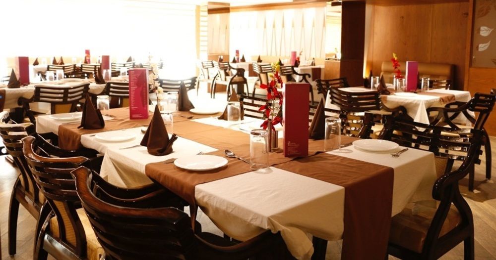 Hotel Shelter Gwalior Ngoại thất bức ảnh