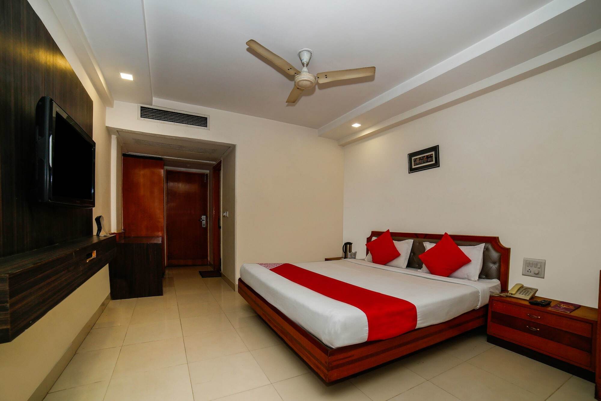 Hotel Shelter Gwalior Ngoại thất bức ảnh